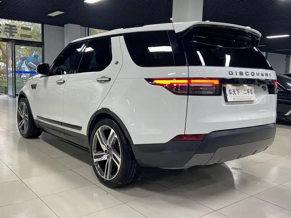 Land Rover Discovery 2018 — фото 4