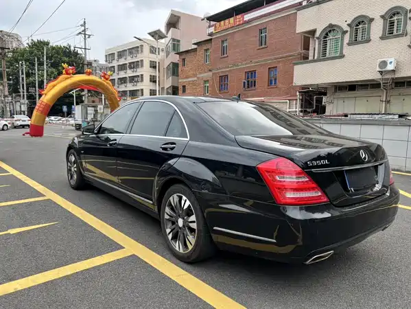 Mercedes-Benz S-Class 2012