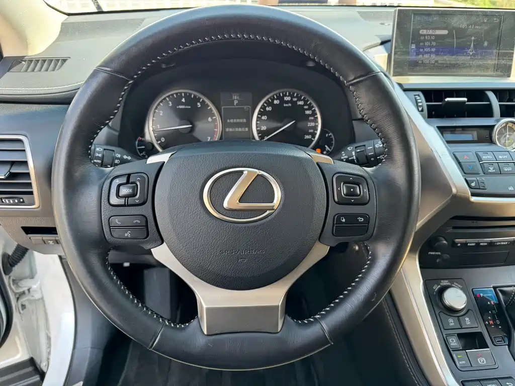 Lexus NX 2016 — фото 10