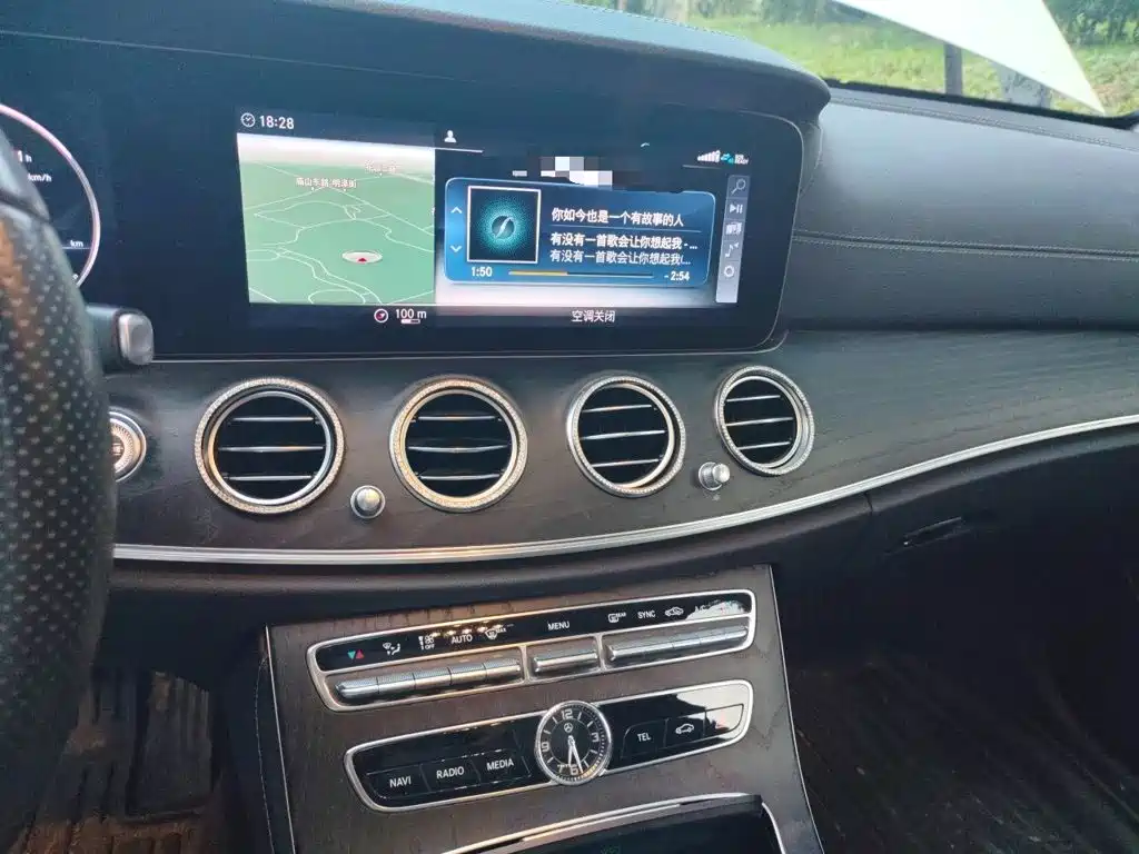 Mercedes-Benz E-Class 2019 — фото 14