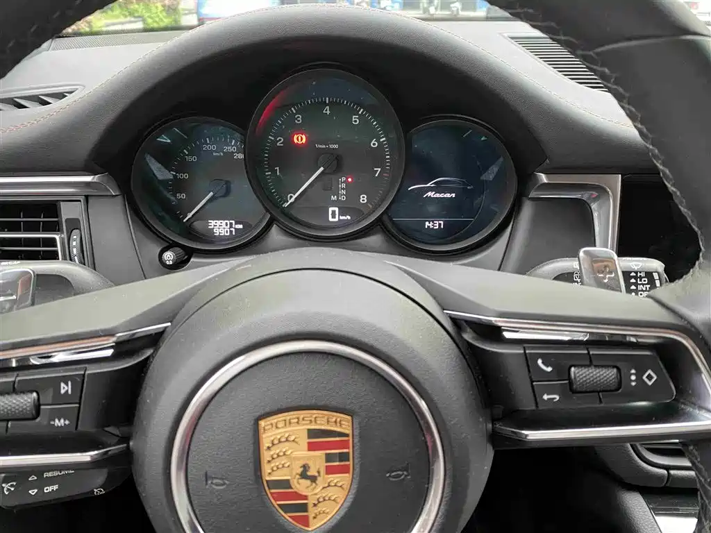 Porsche Macan 2022 — фото 14