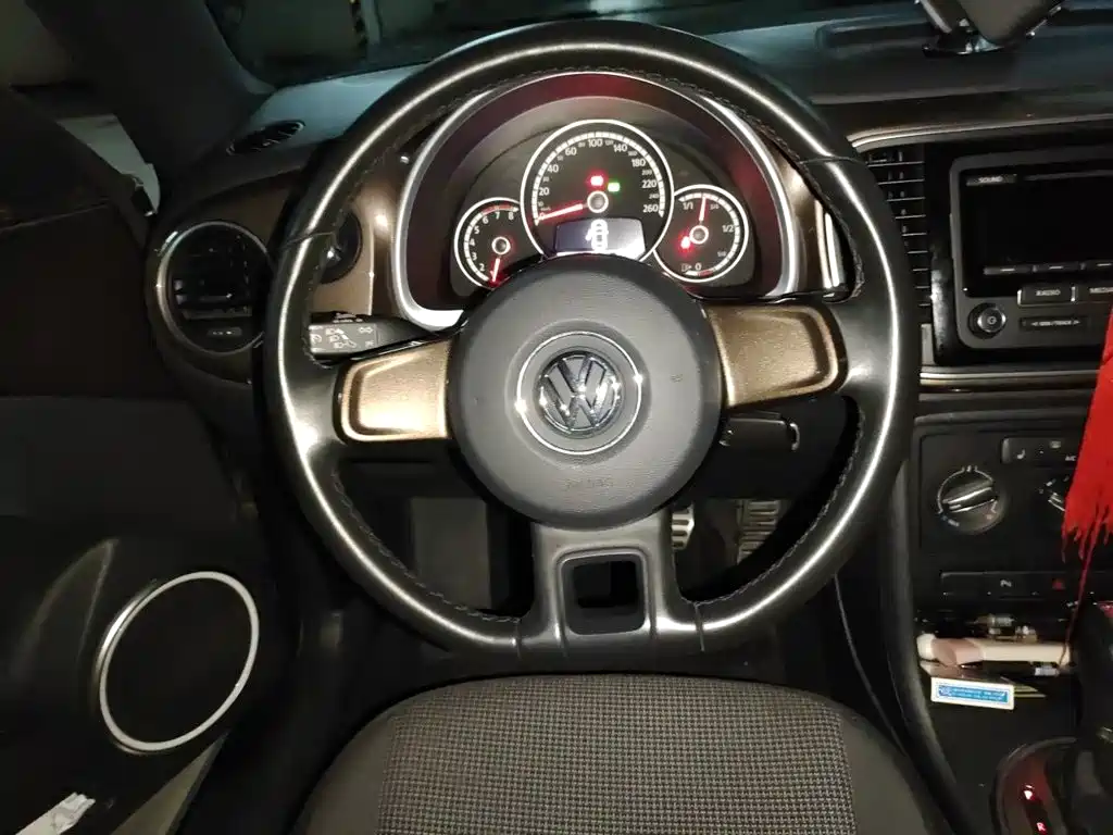 Volkswagen Beetle 2014
