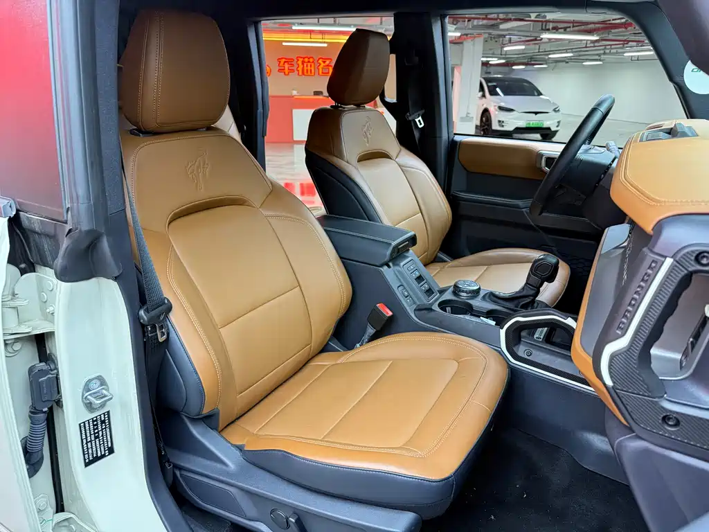 Ford Bronco 2025 — фото 10