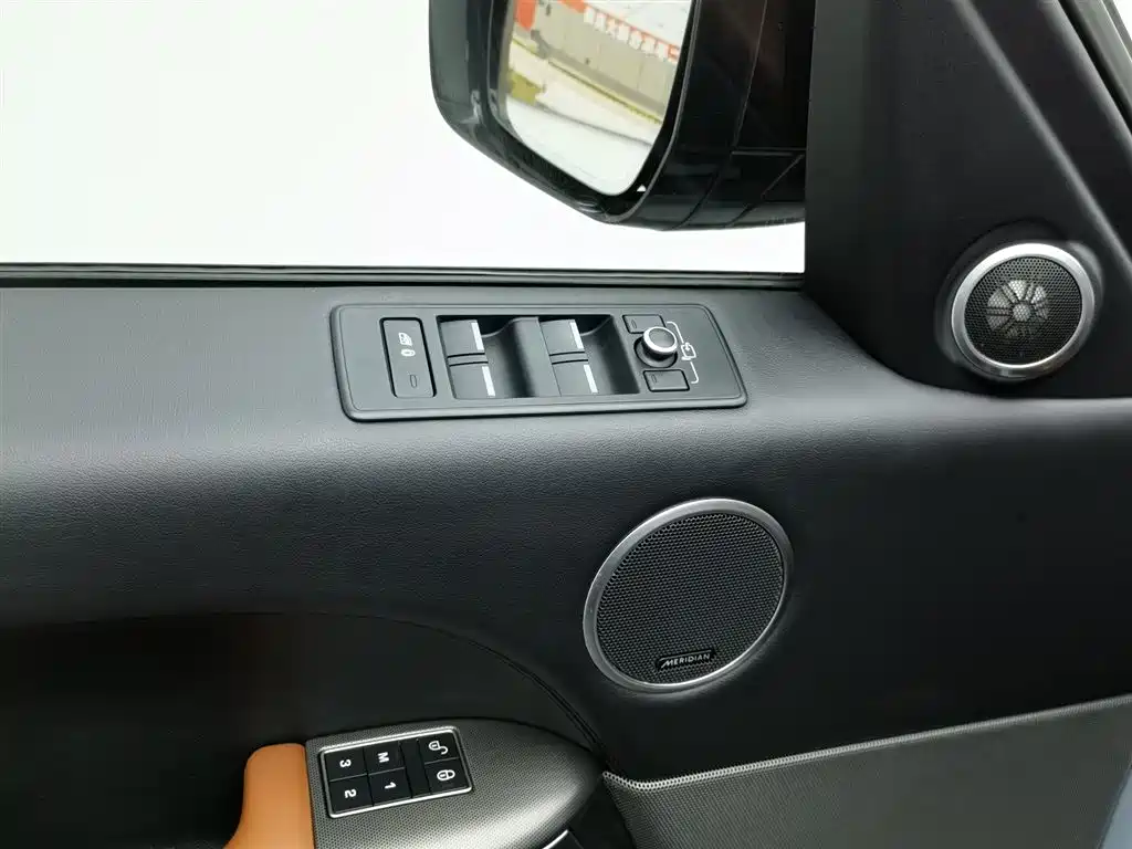 Land Rover Sport 2015 — фото 9