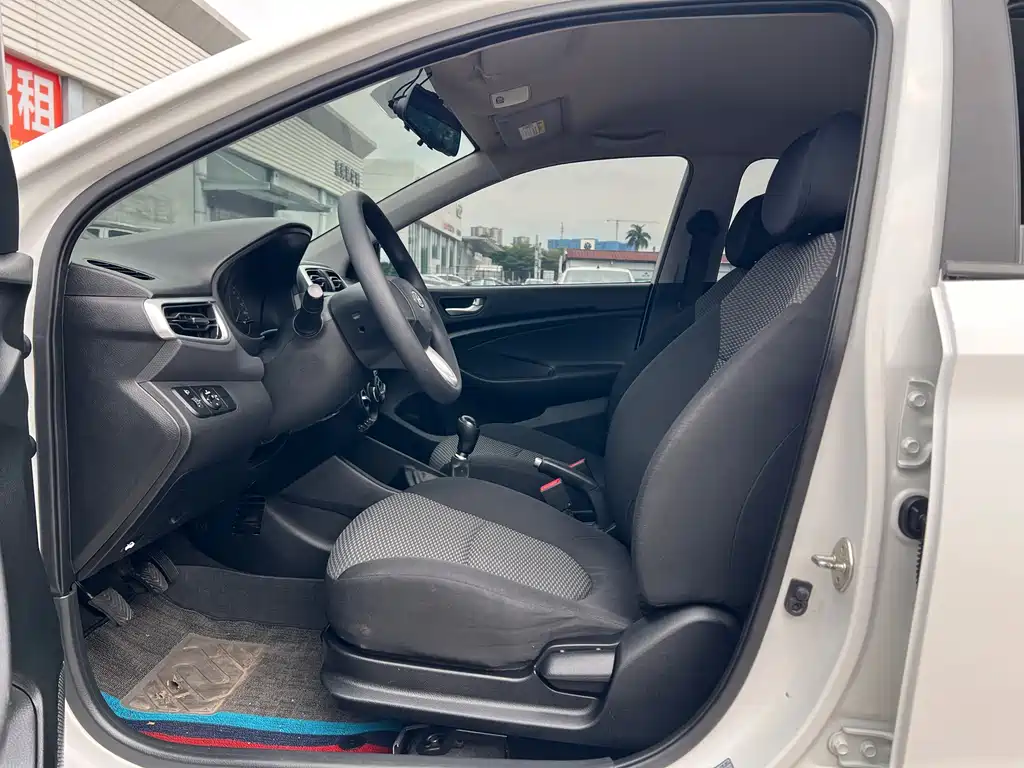 Hyundai Verna 2019 — фото 7