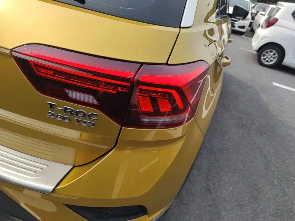 Volkswagen T-Roc 2018 — фото 8