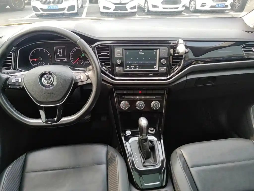 Volkswagen T-Roc 2018 — фото 13