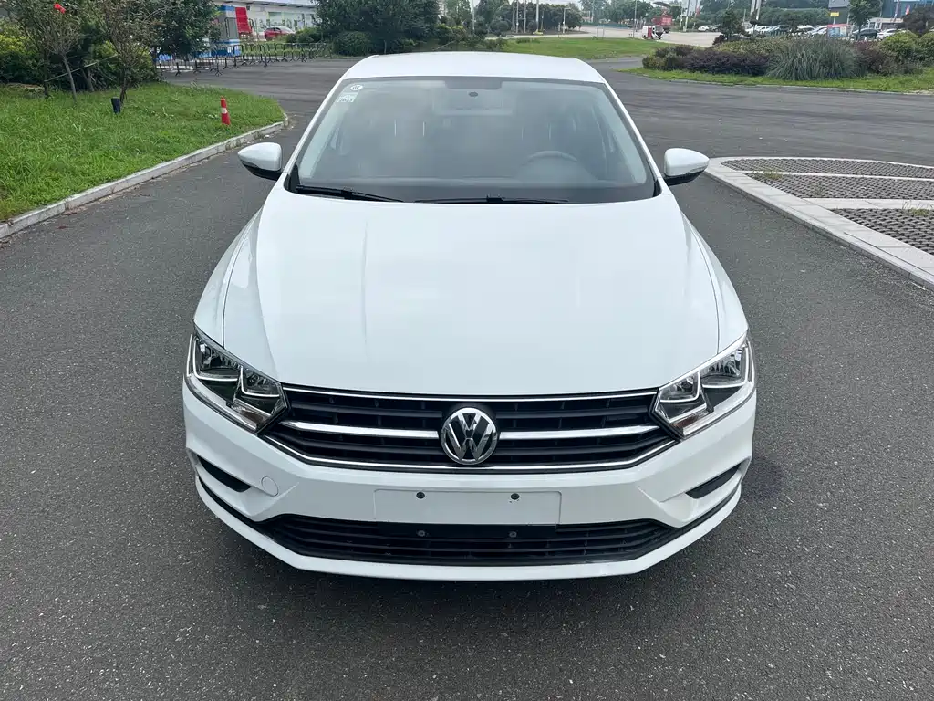 Volkswagen Bora 2021