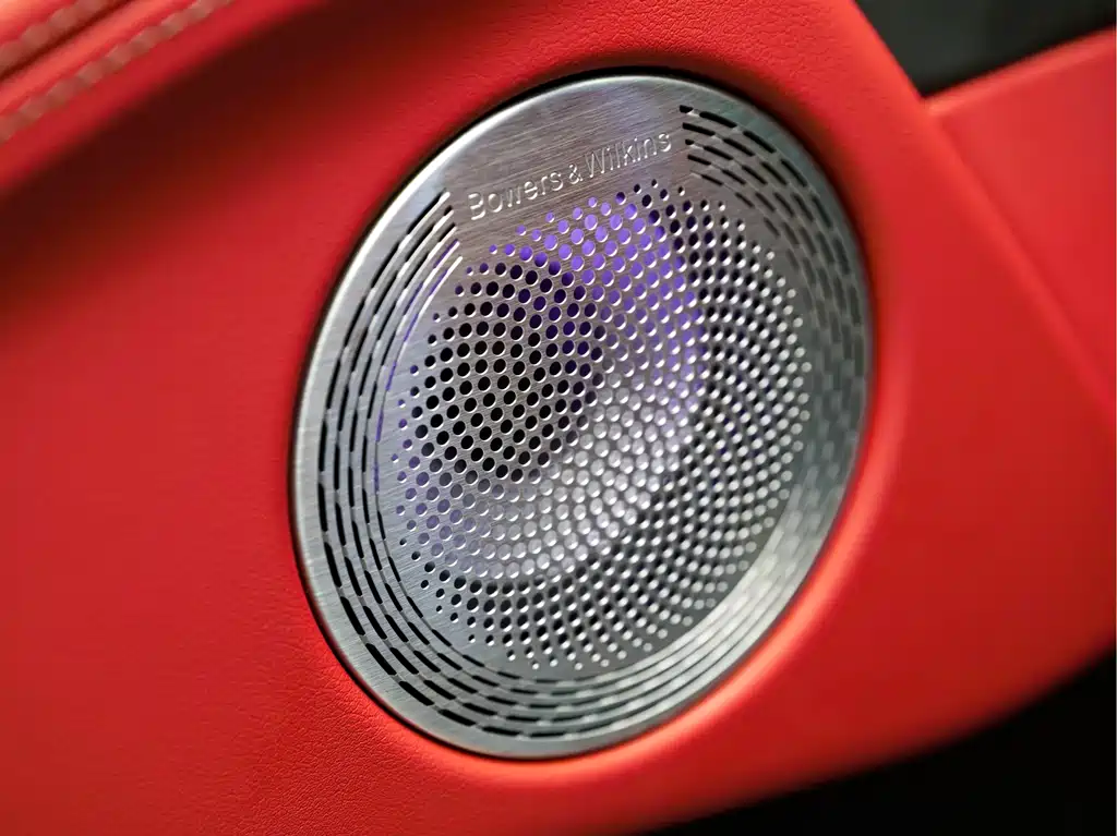 BMW XM 2024 — фото 15