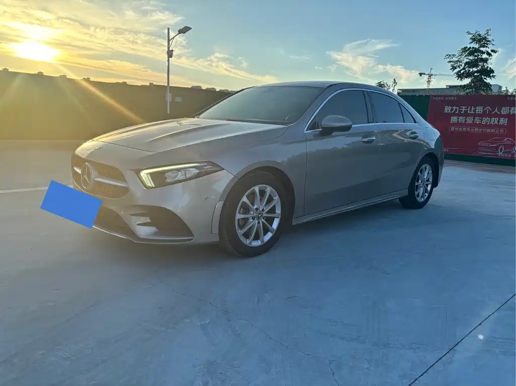 Mercedes-Benz A-Class 2019 — фото 2