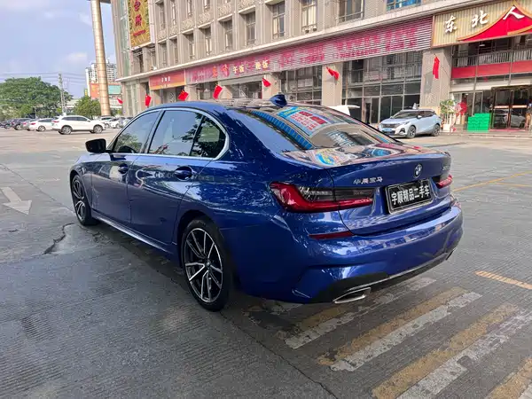 BMW 3 Series 2021