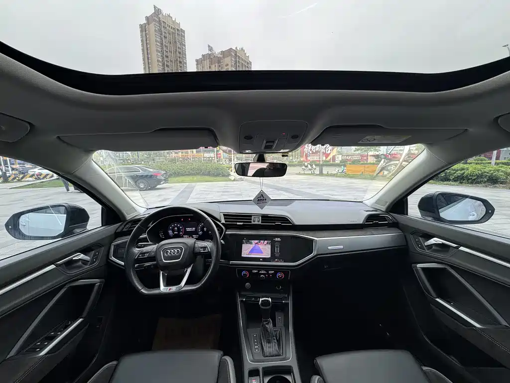 Audi Q3 Sportback 2021 — фото 20