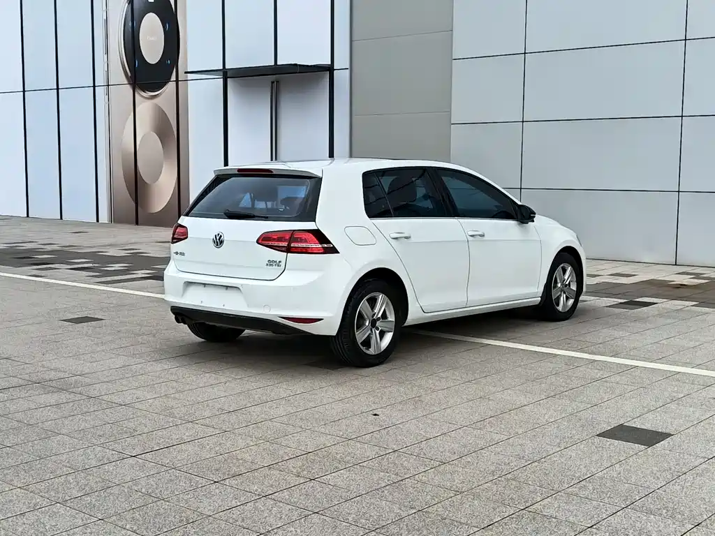 Volkswagen Golf 2016