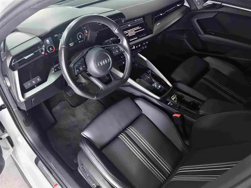 Audi A3 2022 — фото 9