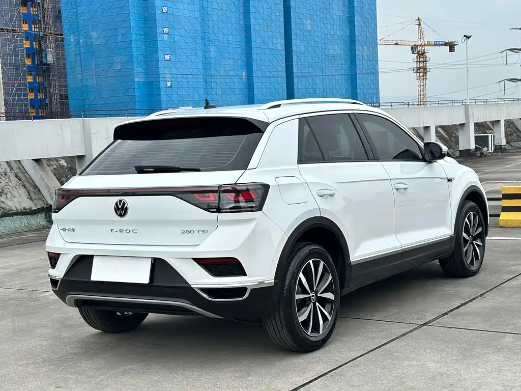 Volkswagen T-Roc 2024