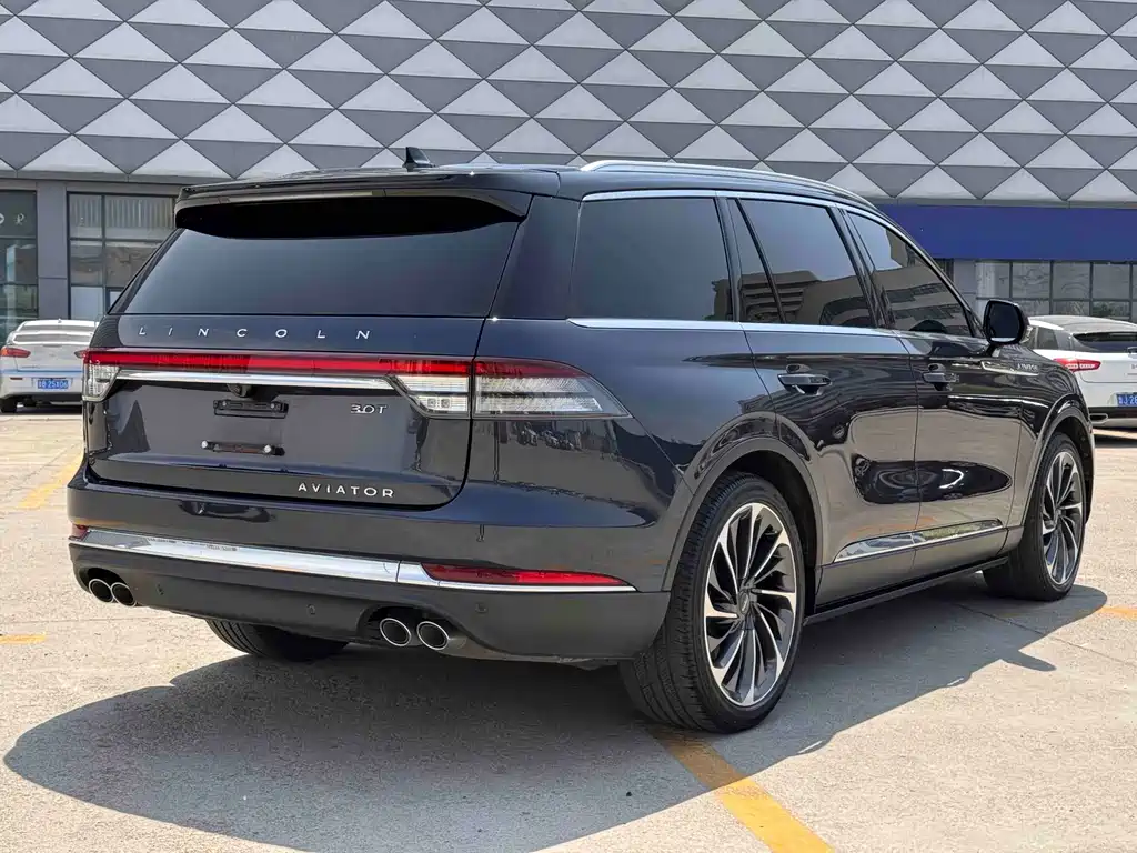 Lincoln Aviator 2021 — фото 4