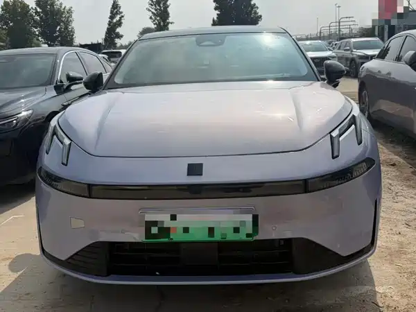 Lynk & Co 07 EM-P 2025