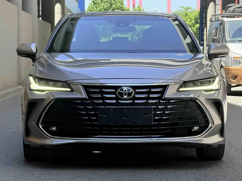 Toyota Avalon 2023 — фото 2