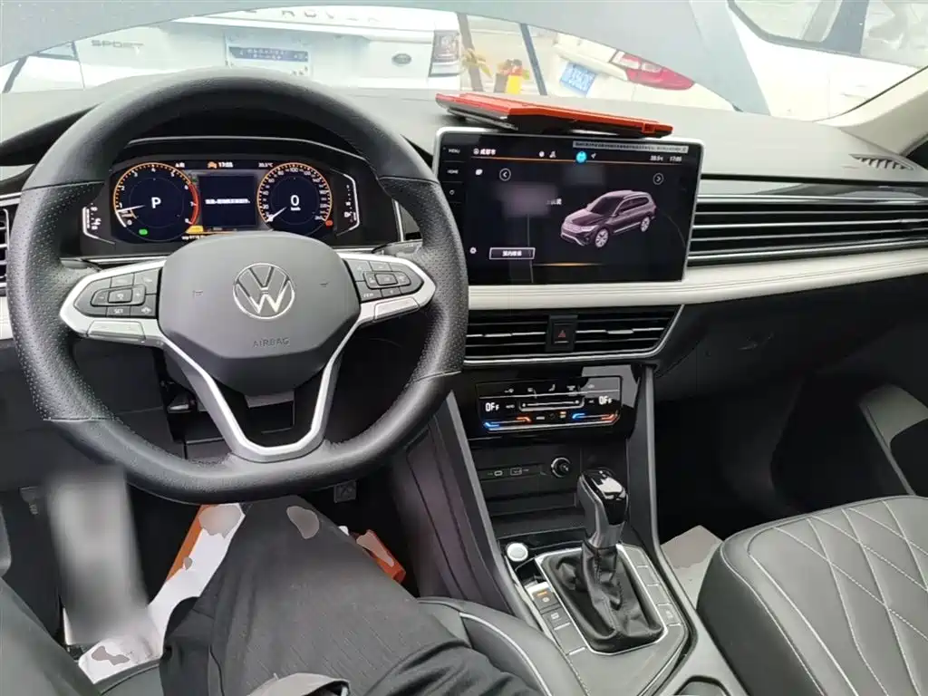 Volkswagen Tiguan L 2025 — фото 10
