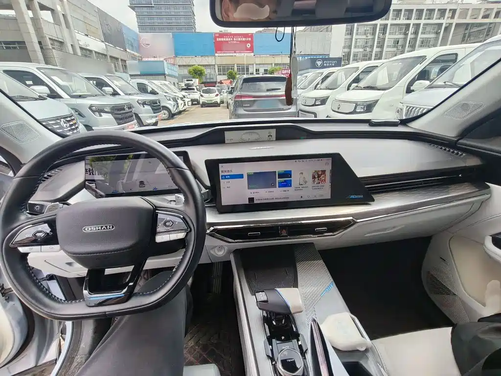 Changan Auchan Z6 New Energy 2022 — фото 13