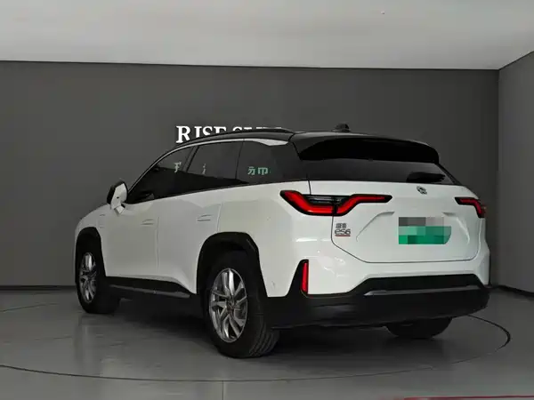 NIO ES6 2020