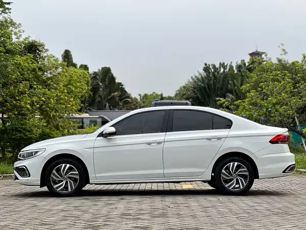 Volkswagen Bora 2023