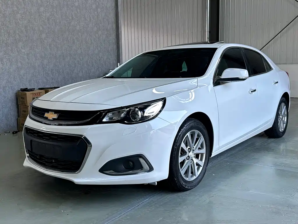 Chevrolet Malibu 2018 — фото 1