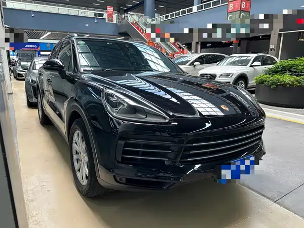 Porsche Cayenne 2021