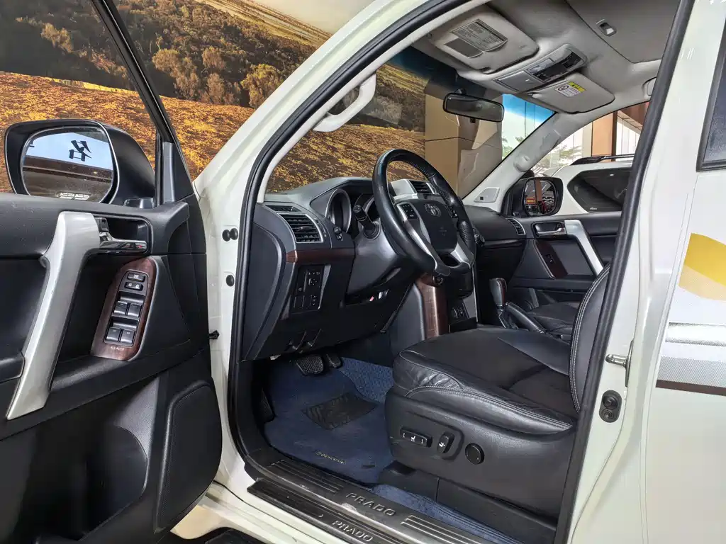 Toyota Prado 2017 — фото 9