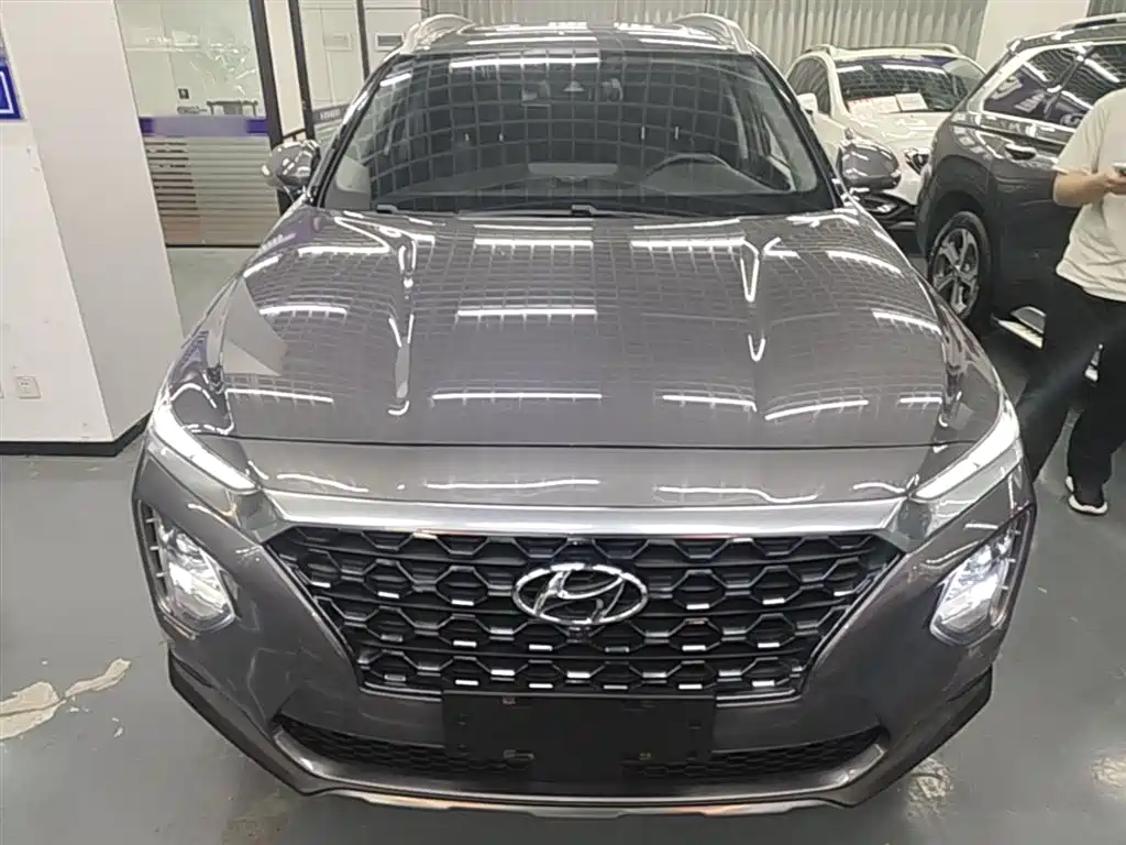 Hyundai Santa Fe 2019 — фото 3