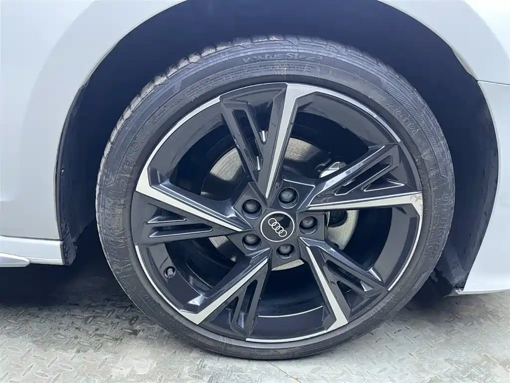 Audi A3 2022 — фото 11