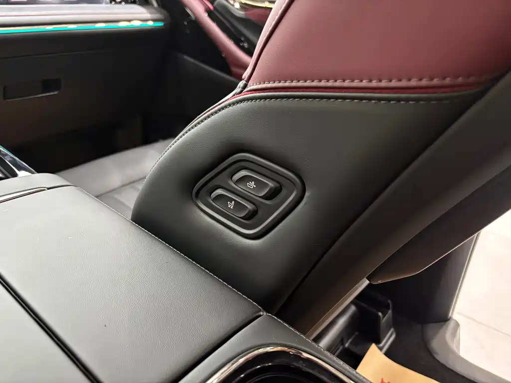 GAC Motor Trumpchi E9 2023 — фото 19