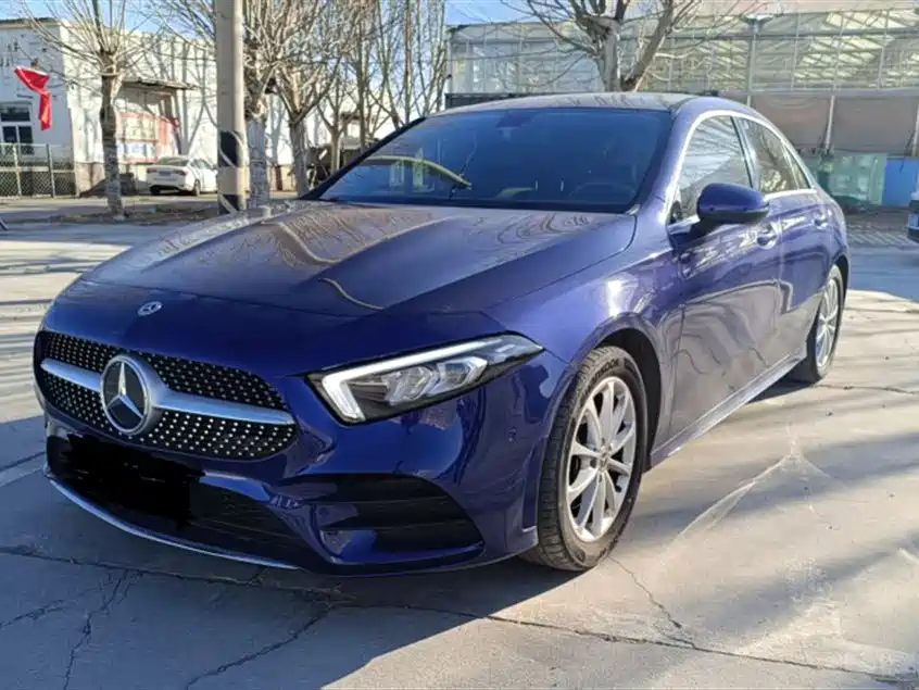 Mercedes-Benz A-Class 2020 — фото 1
