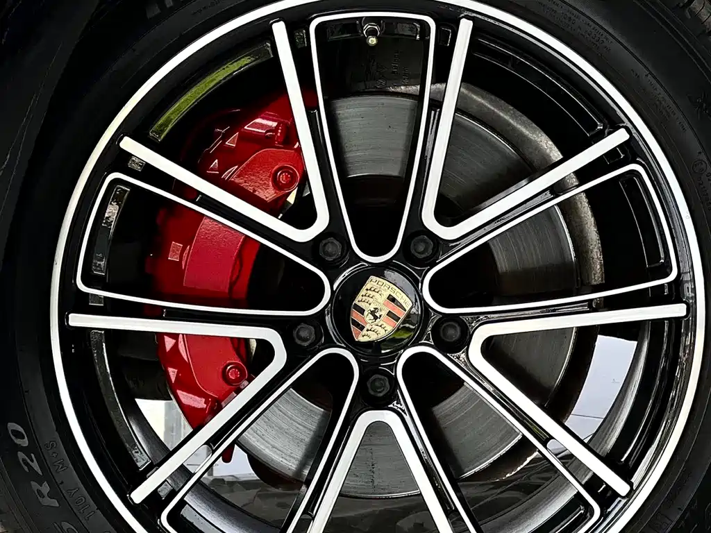 Porsche Cayenne 2013 — фото 2