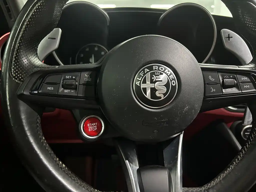 Alfa Romeo Giulia Juliet 2021 — фото 17