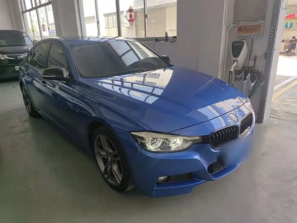BMW 3 Series 2018 — фото 4