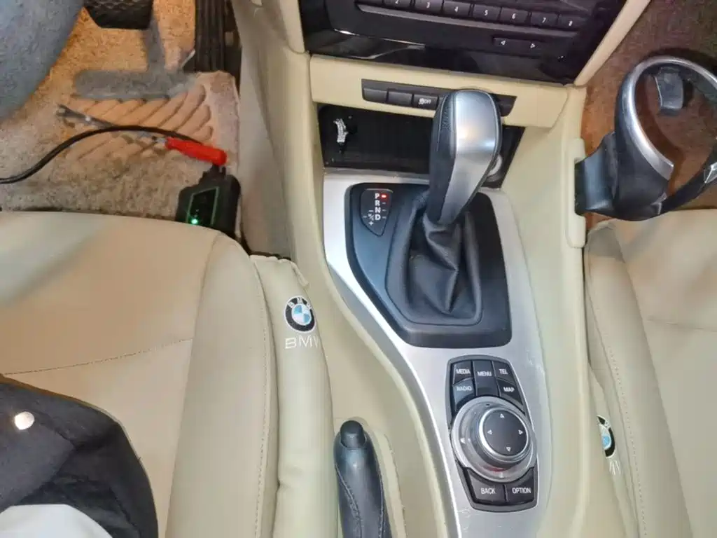 BMW X1 2014 — фото 14