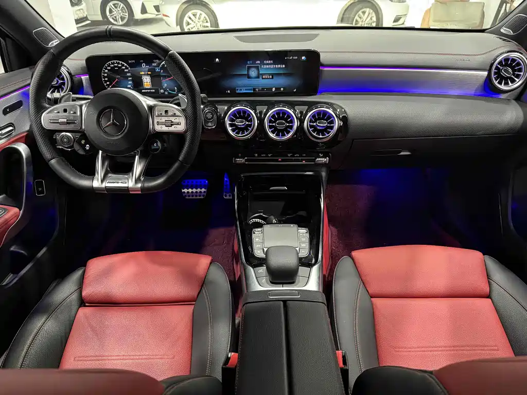 Mercedes-Benz A-Class AMG 2023 — фото 25