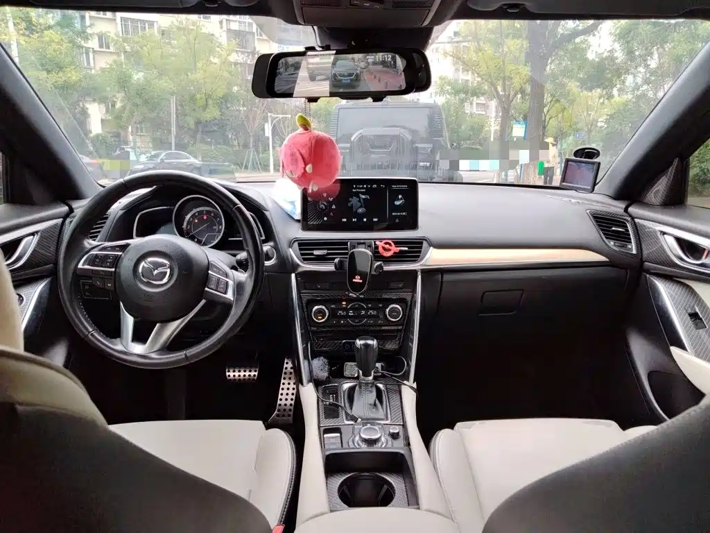 Mazda CX-4 2016 — фото 10
