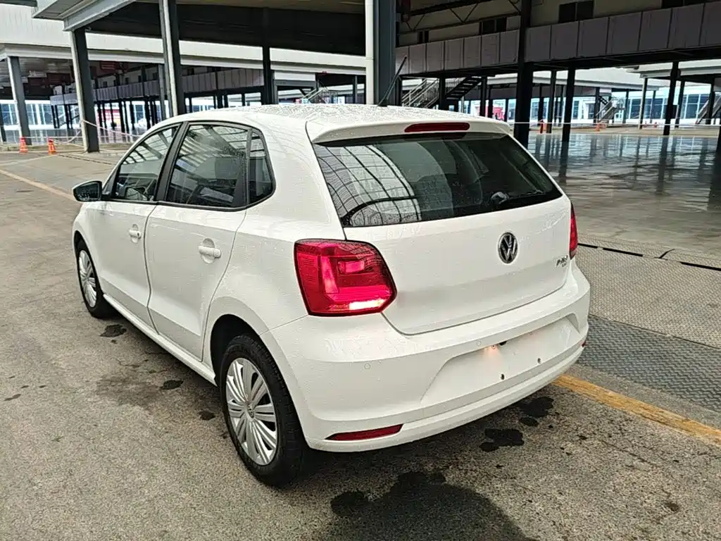 Volkswagen Polo 2016