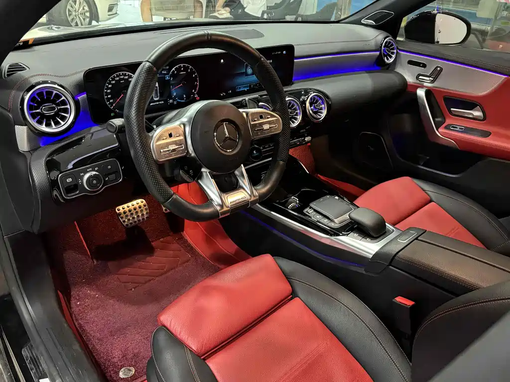 Mercedes-Benz A-Class AMG 2023 — фото 5