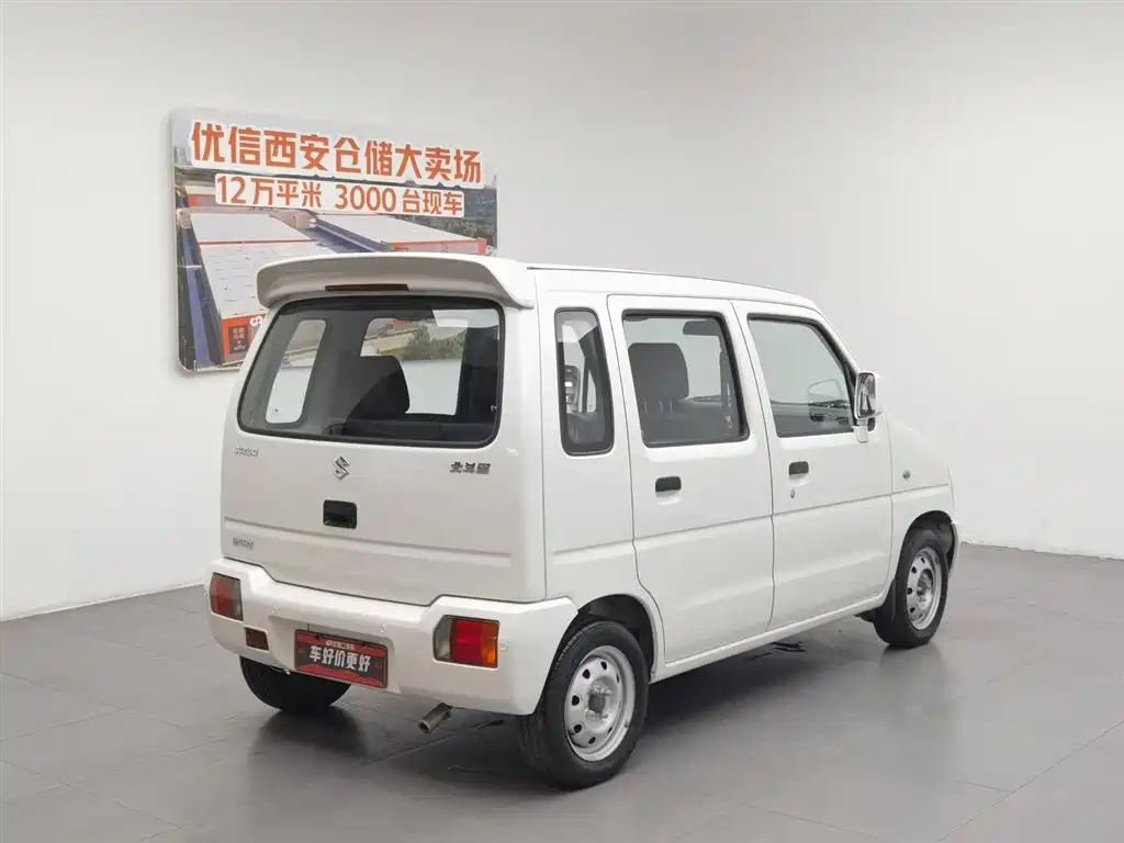 Suzuki Wagon R 2013