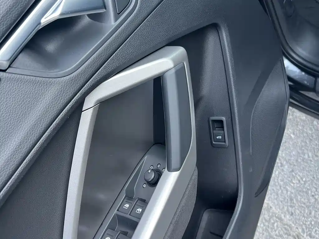 Audi Q3 2022 — фото 10