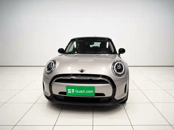 MINI MINI 2022