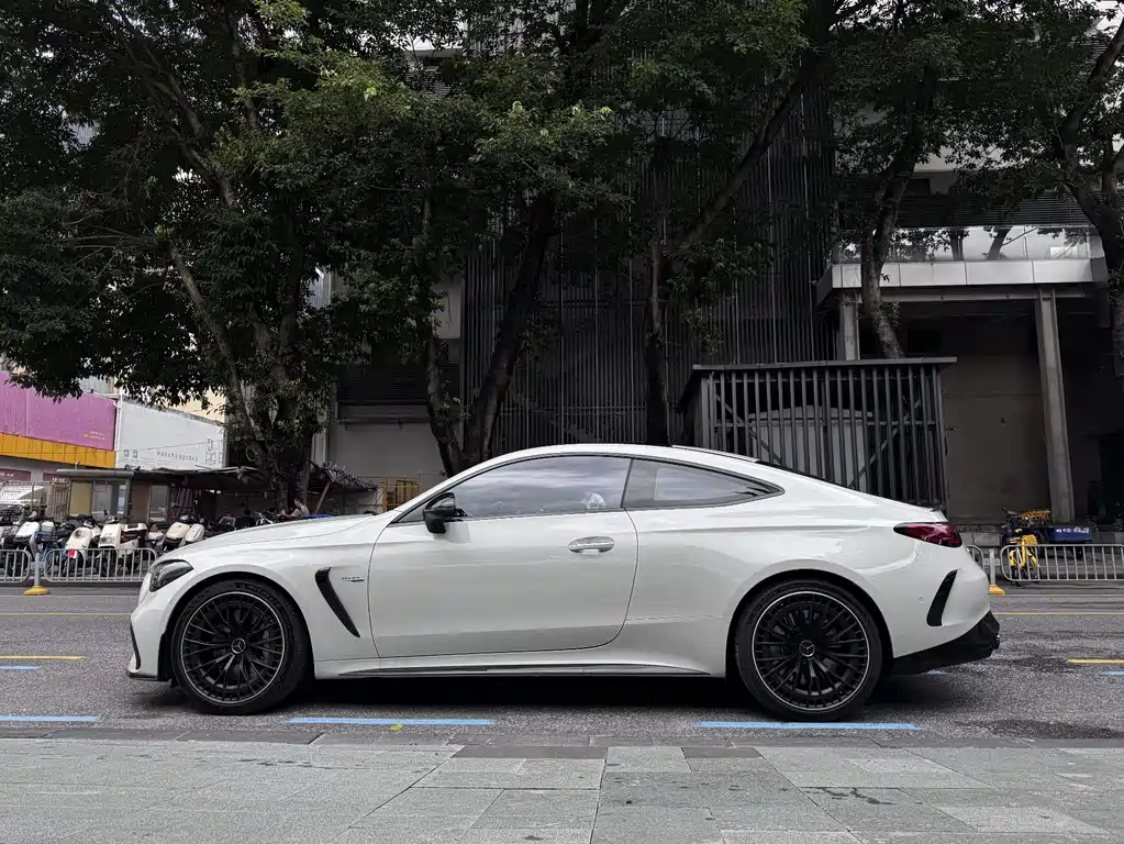 Mercedes-Benz CLE AMG 2025 — фото 3