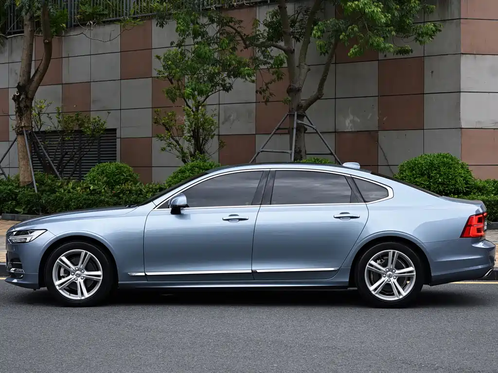 Volvo S90 2018 — фото 2