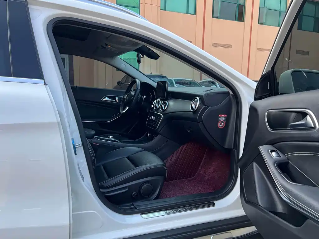 Mercedes-Benz GLA 2017 — фото 11