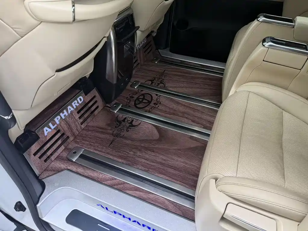 Toyota Alphard 2019 — фото 7
