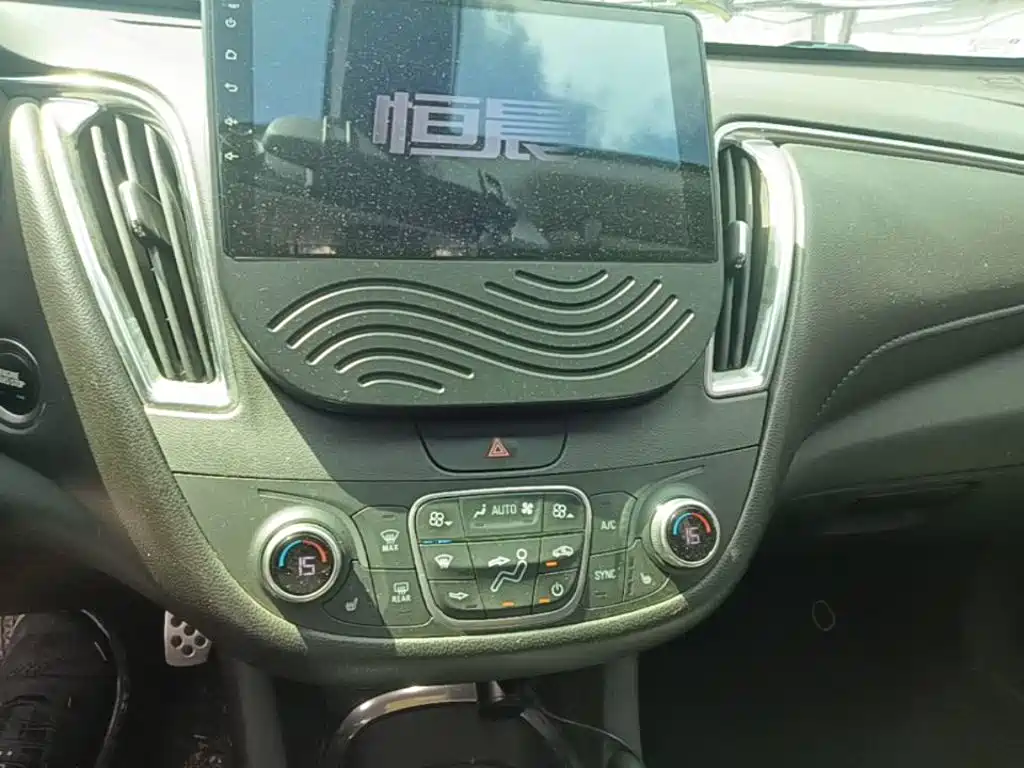Chevrolet Malibu XL 2016 — фото 13