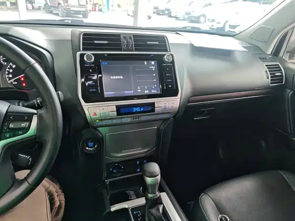 Toyota Prado 2019